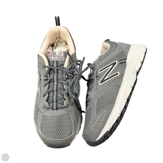 Shoes Sneakers By New Balance In Grey, Size: 6