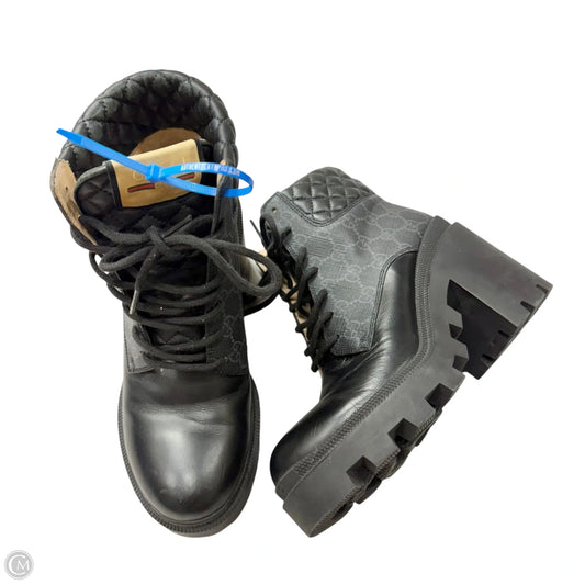 Shoes Luxury Designer By Gucci In Black, Size: 9