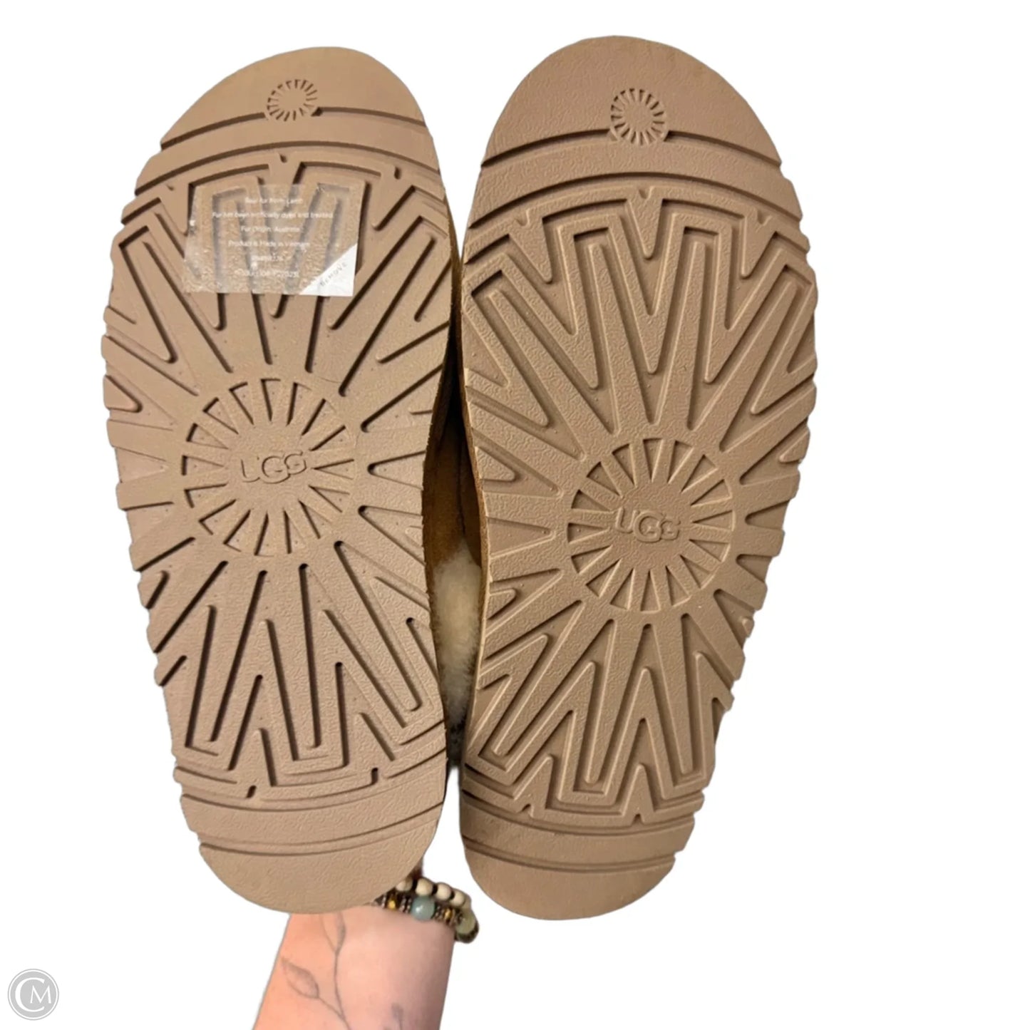 Slippers Designer By Ugg In Tan, Size: 7