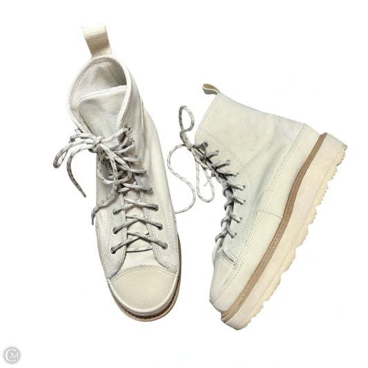 Boots Ankle Flats By Converse In Cream, Size: 7