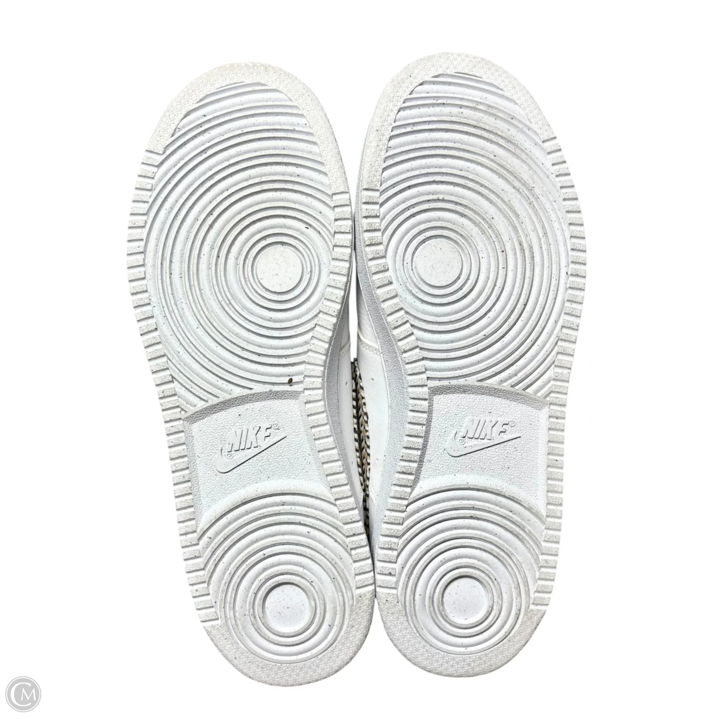 Shoes Sneakers By Nike In White, Size: 9.5
