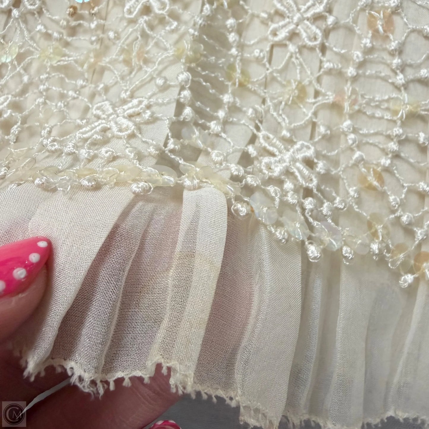 Skirt Luxury Designer By Louis Vuitton In Cream, Size: 2