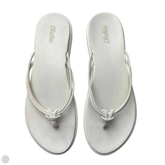 Sandals Flip Flops By Olukai In White, Size: 8.5