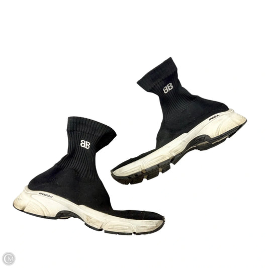 Shoes Luxury Designer By Balenciaga In Black & White, Size: 8