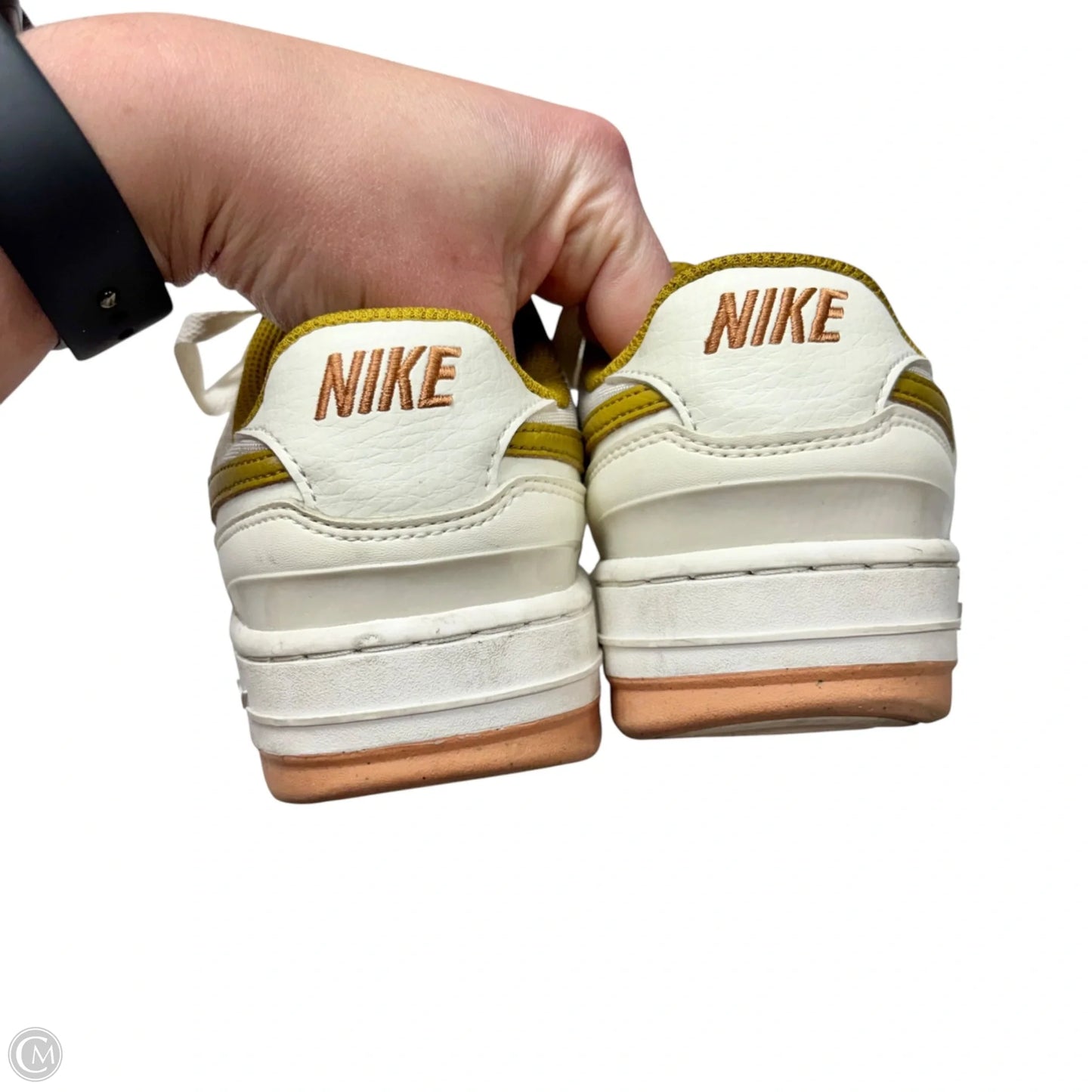 Shoes Sneakers By Nike In White & Yellow, Size: 8.5