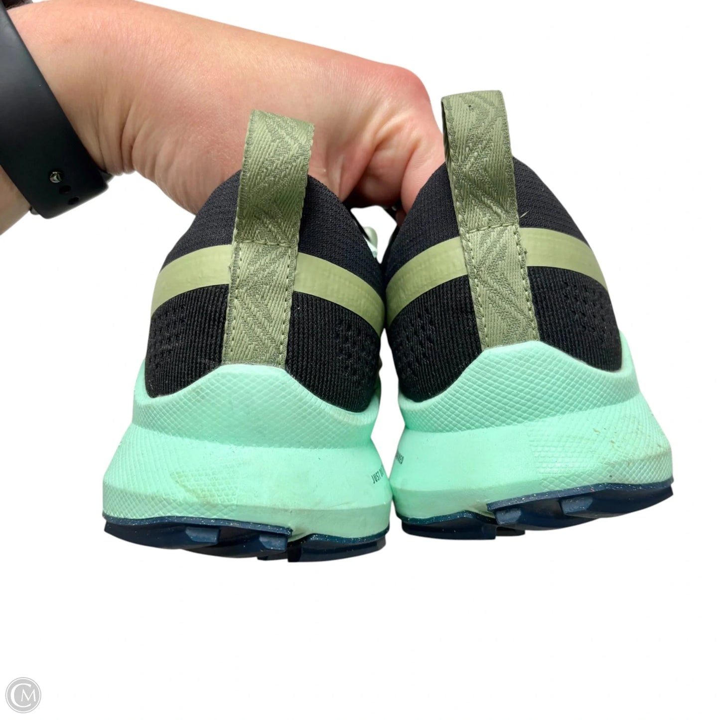 Shoes Athletic By Nike In Black & Green, Size: 7.5