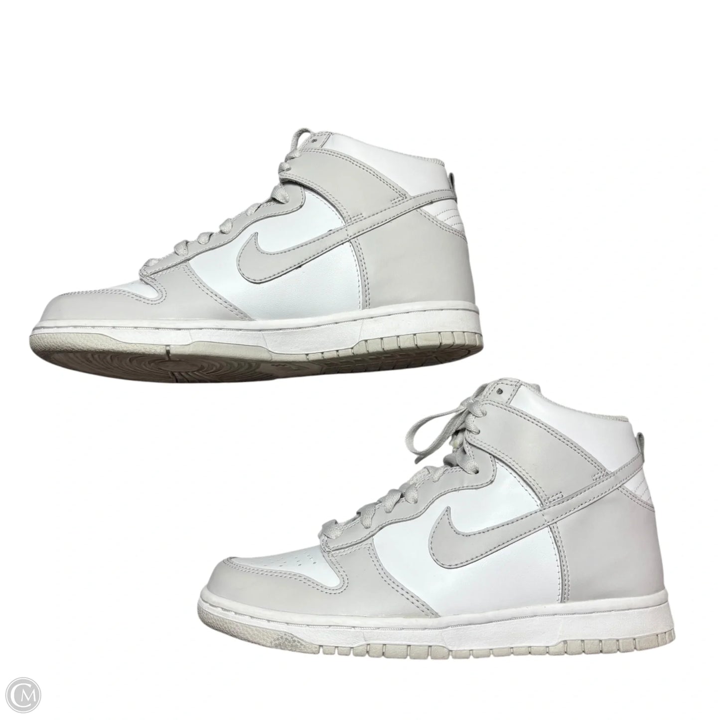 Shoes Sneakers By Nike In Grey & White, Size: 8.5