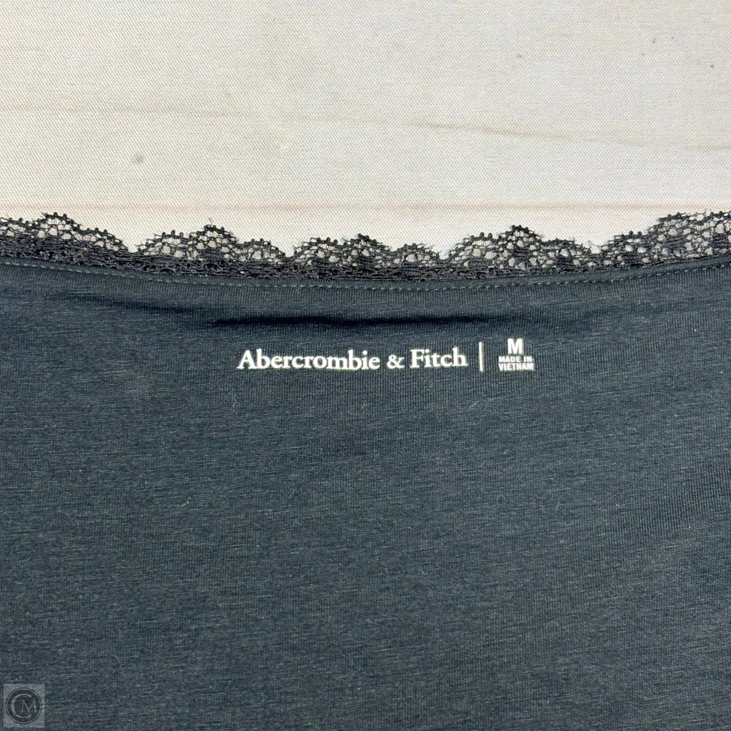 Top Short Sleeve By Abercrombie And Fitch In Black, Size: M