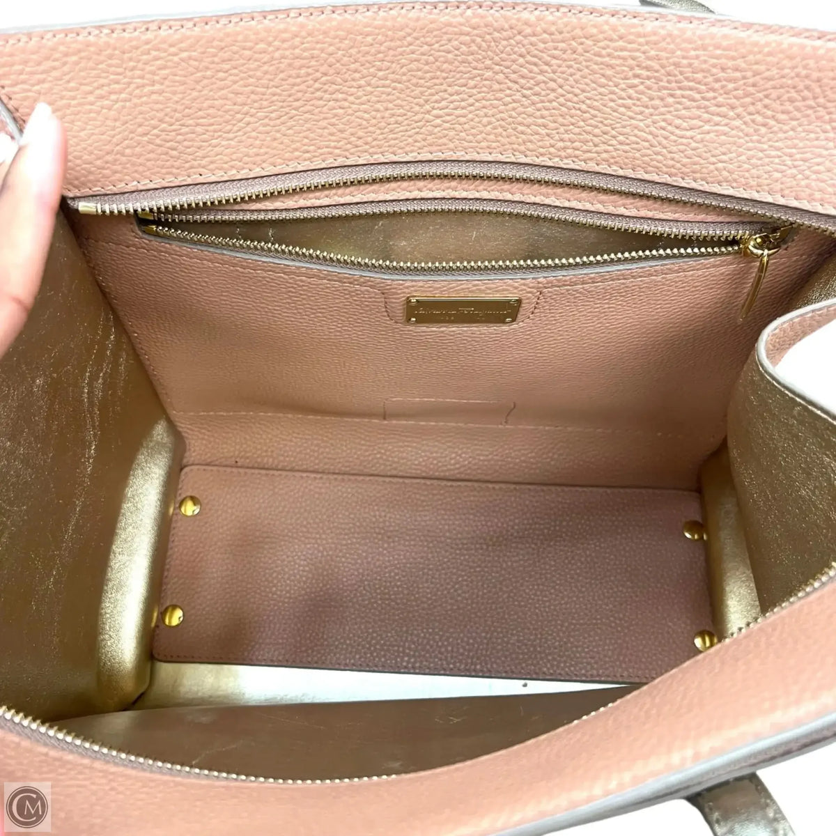 Tote Luxury Designer By Ferragamo, Size: Medium