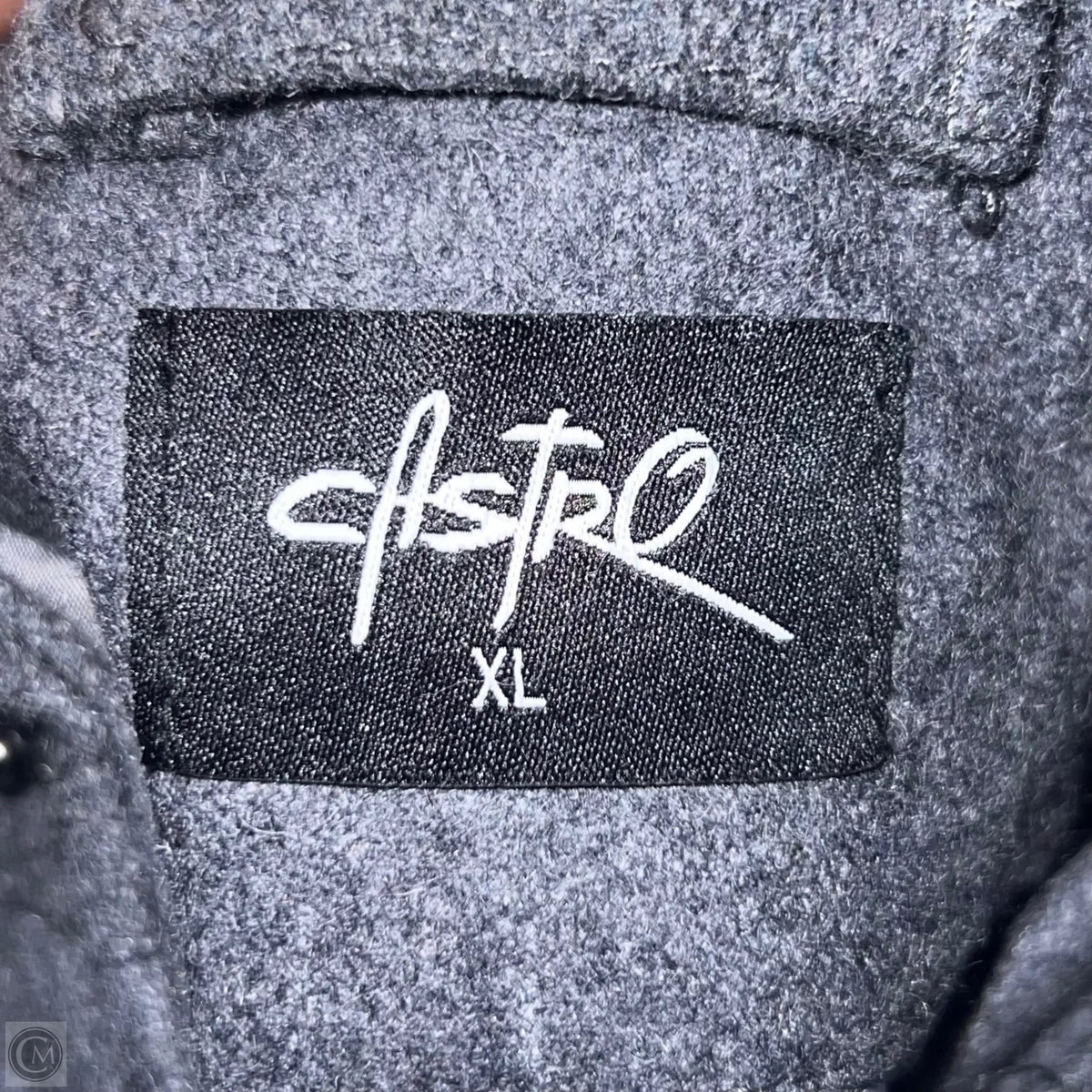 Coat Wool By Astro In Grey, Size: Xl