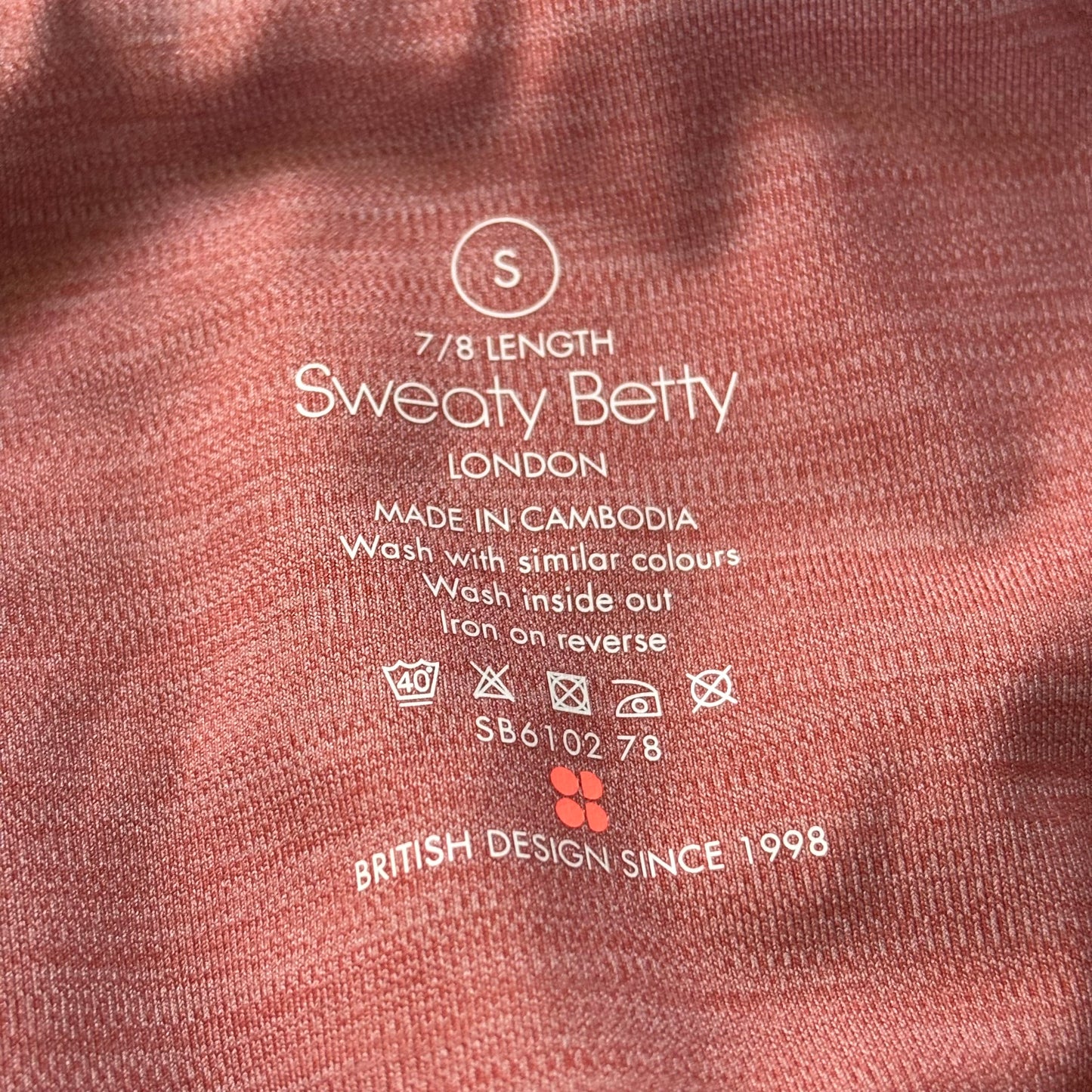 Athletic Leggings By Sweaty Betty In Pink & Silver, Size: S