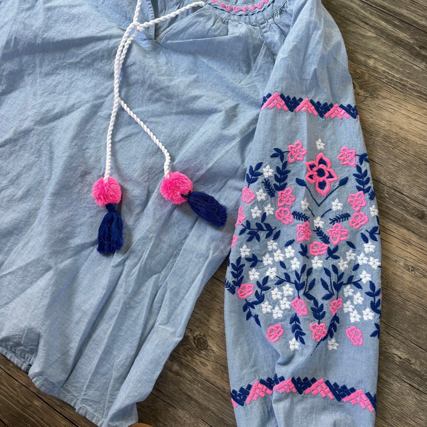 Top Long Sleeve Designer By Lilly Pulitzer In Blue, Size: Xs