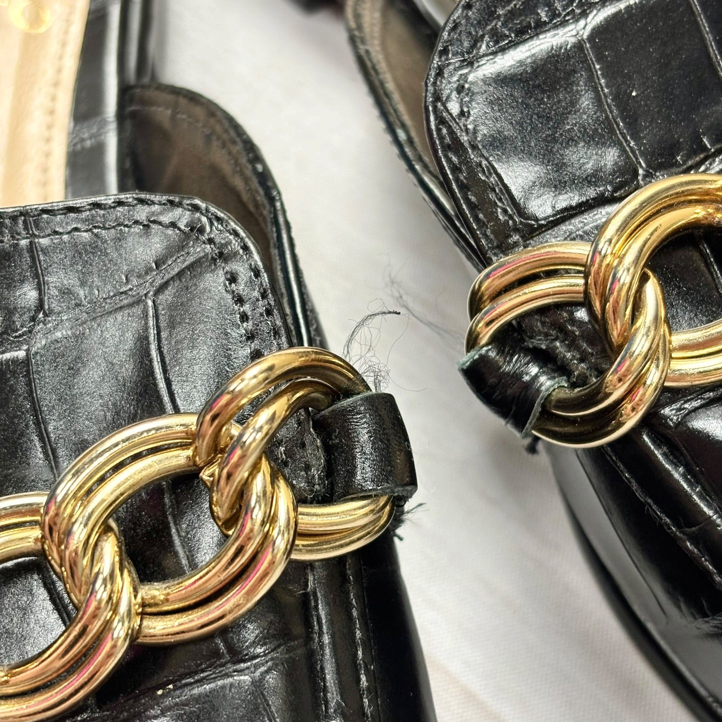 Shoes Flats By Vince Camuto In Black & Gold, Size: 7.5