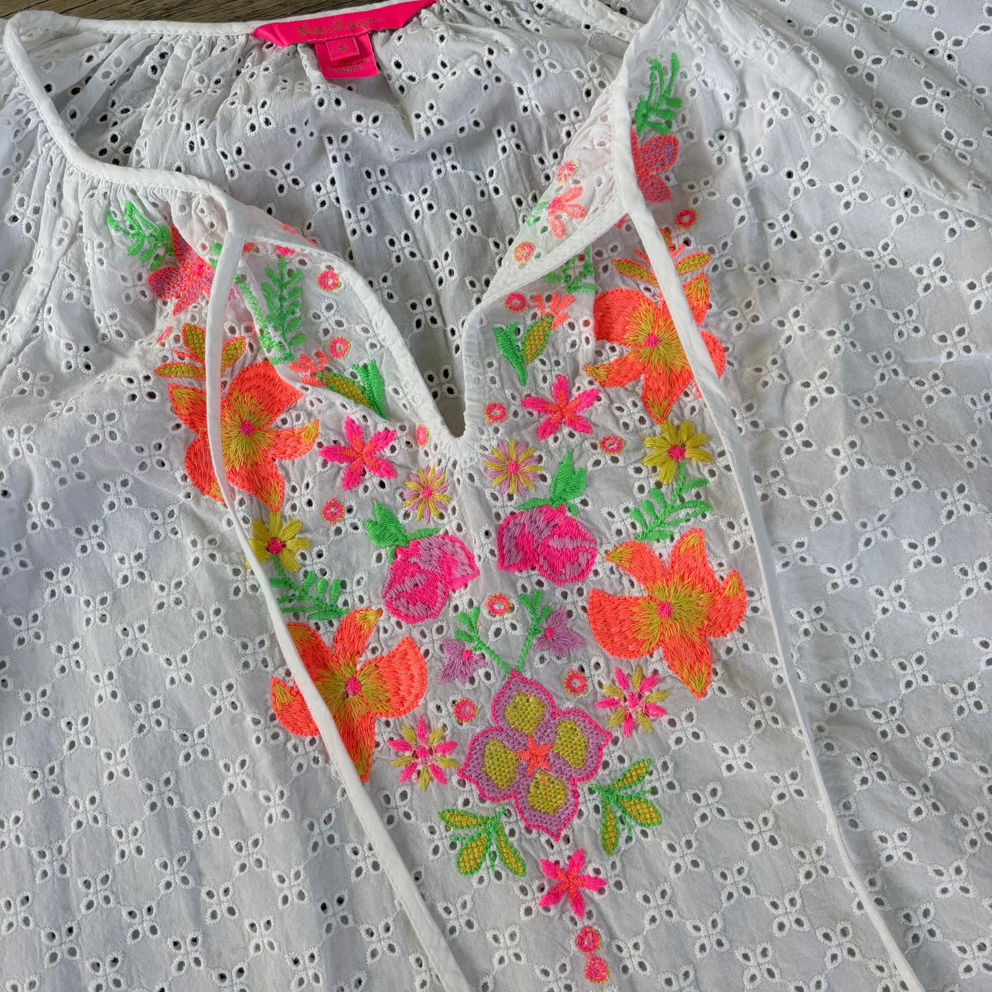 Top Long Sleeve Designer By Lilly Pulitzer In Blue, Size: Xs