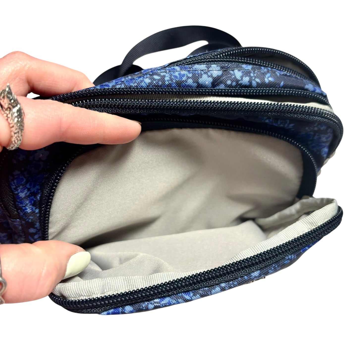 Crossbody By Baggallini, Size: Small