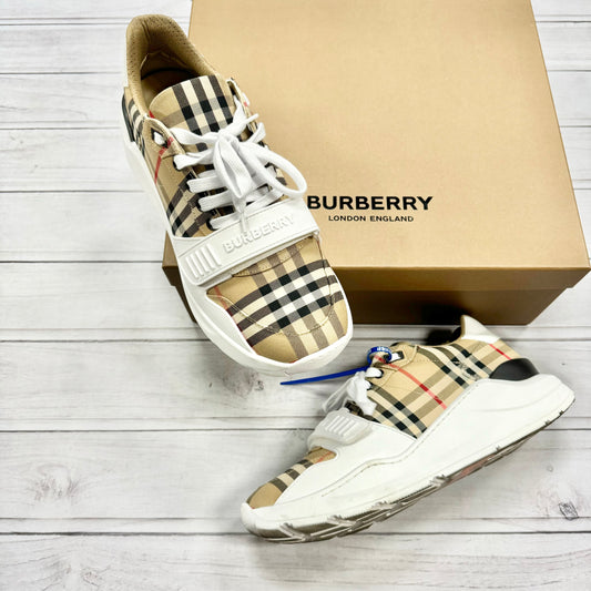 Shoes Luxury Designer By Burberry  Size: 12