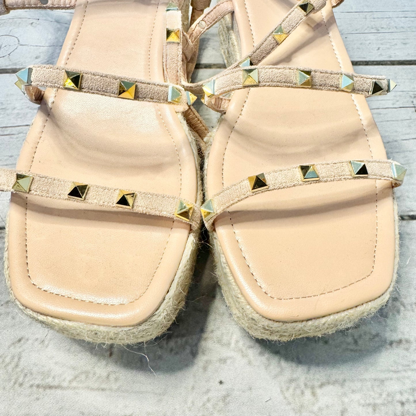 Sandals Flats  Size: 8