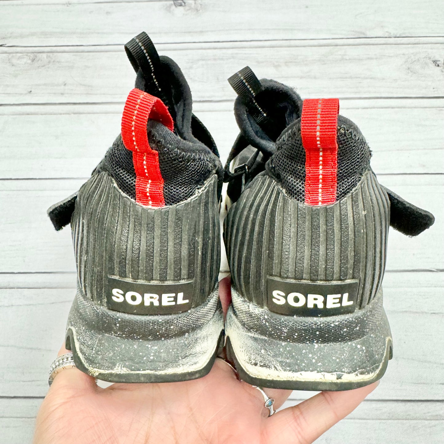 Shoes Sneakers By Sorel  Size: 8