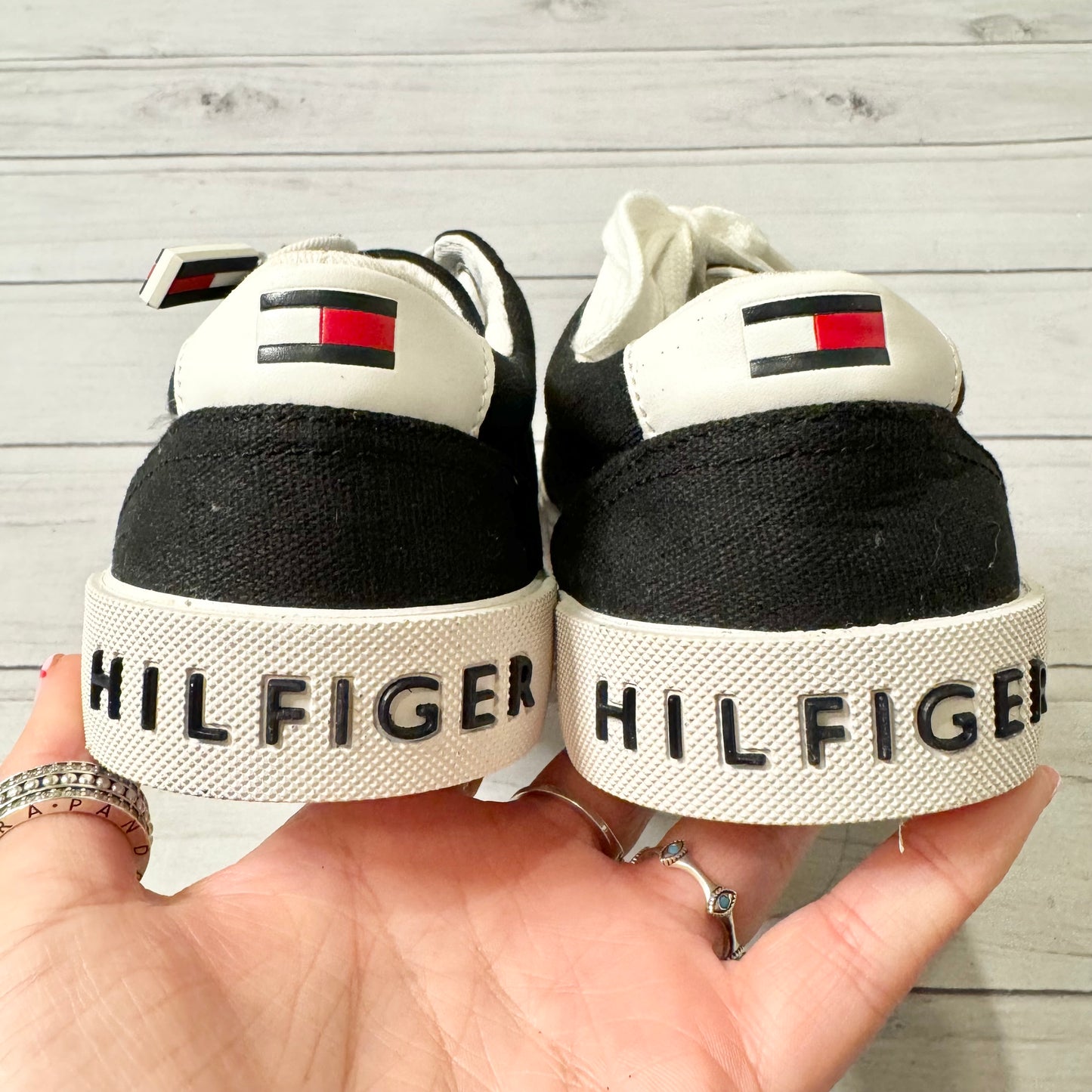 Shoes Sneakers By Tommy Hilfiger  Size: 7