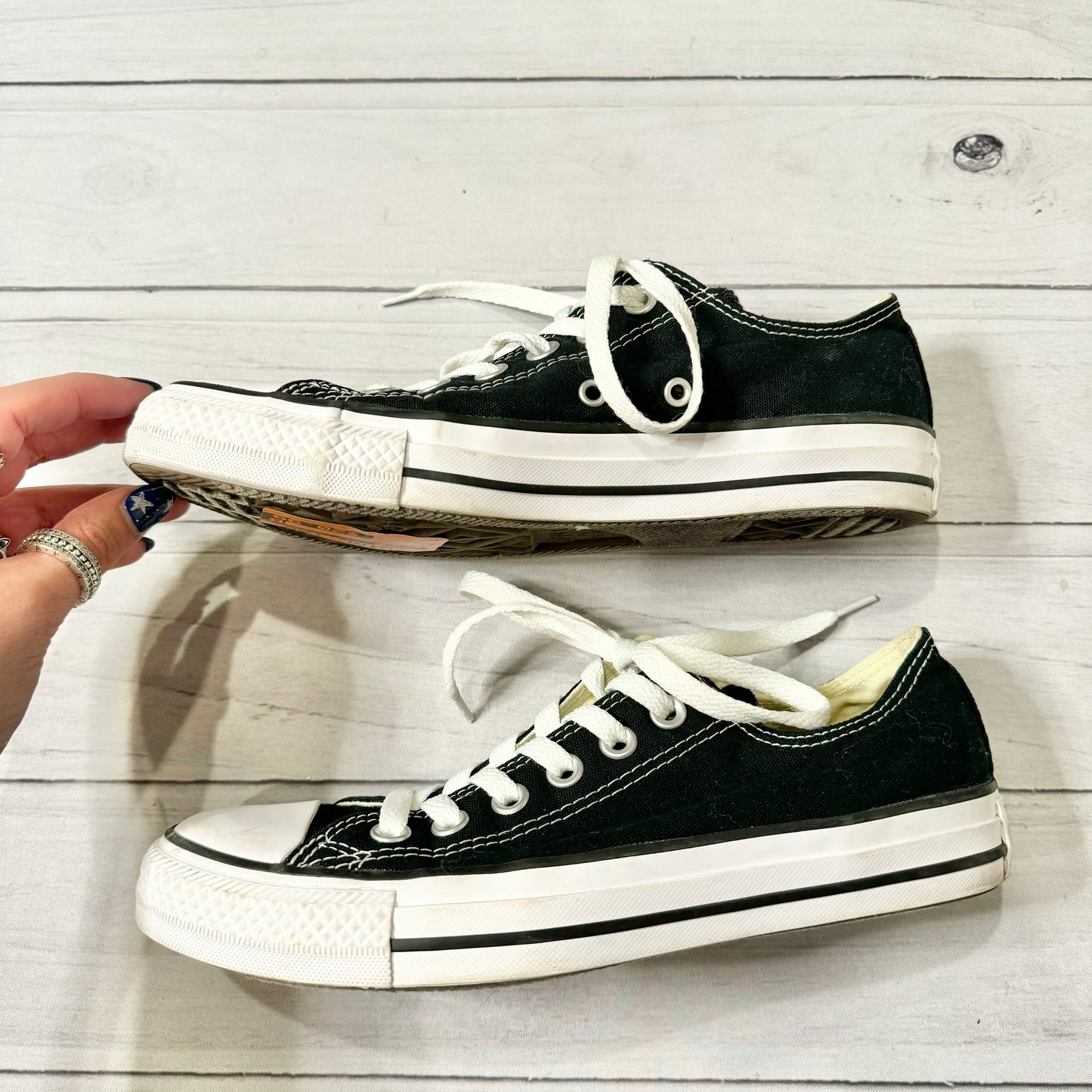 Shoes Sneakers By Converse  Size: 7