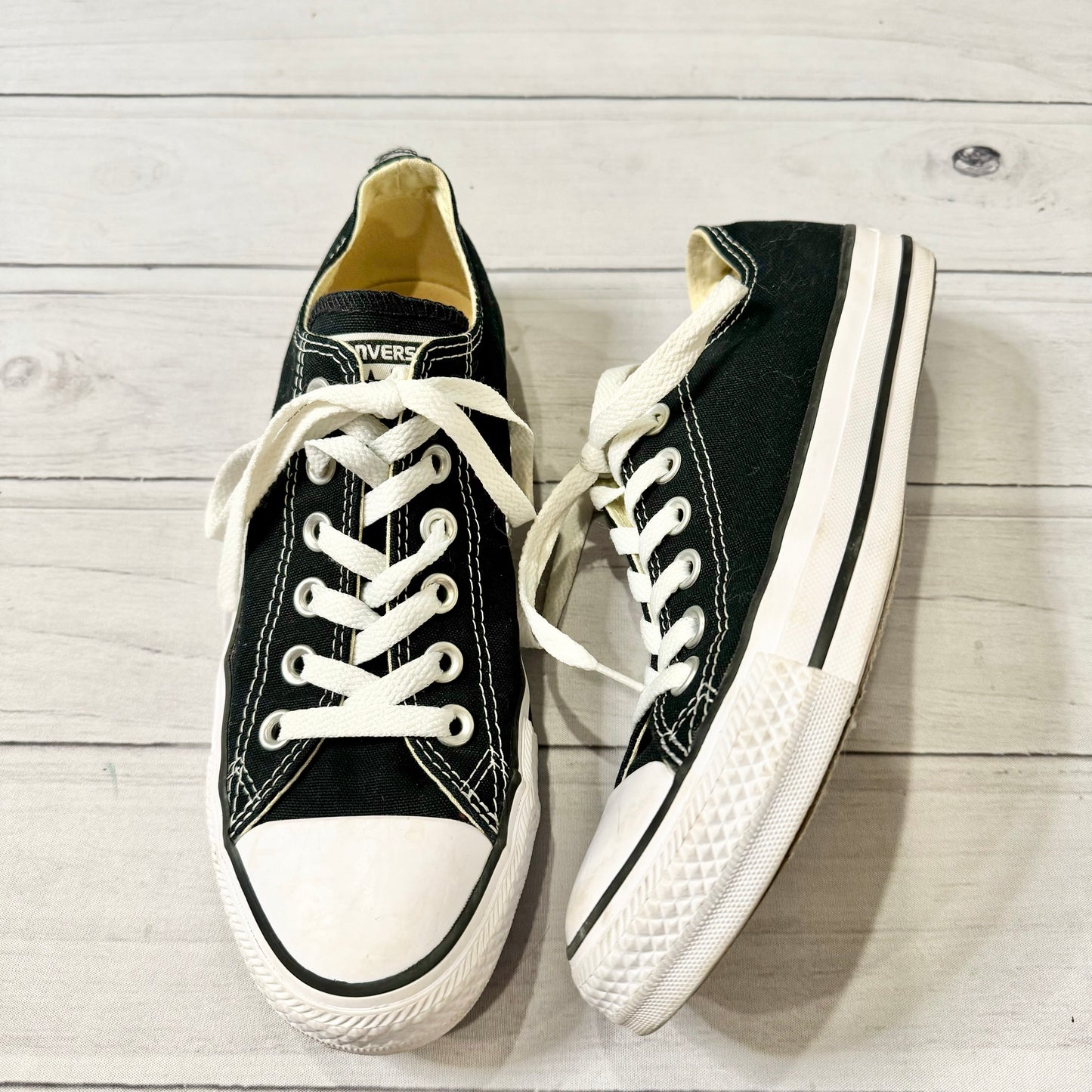 Shoes Sneakers By Converse  Size: 7