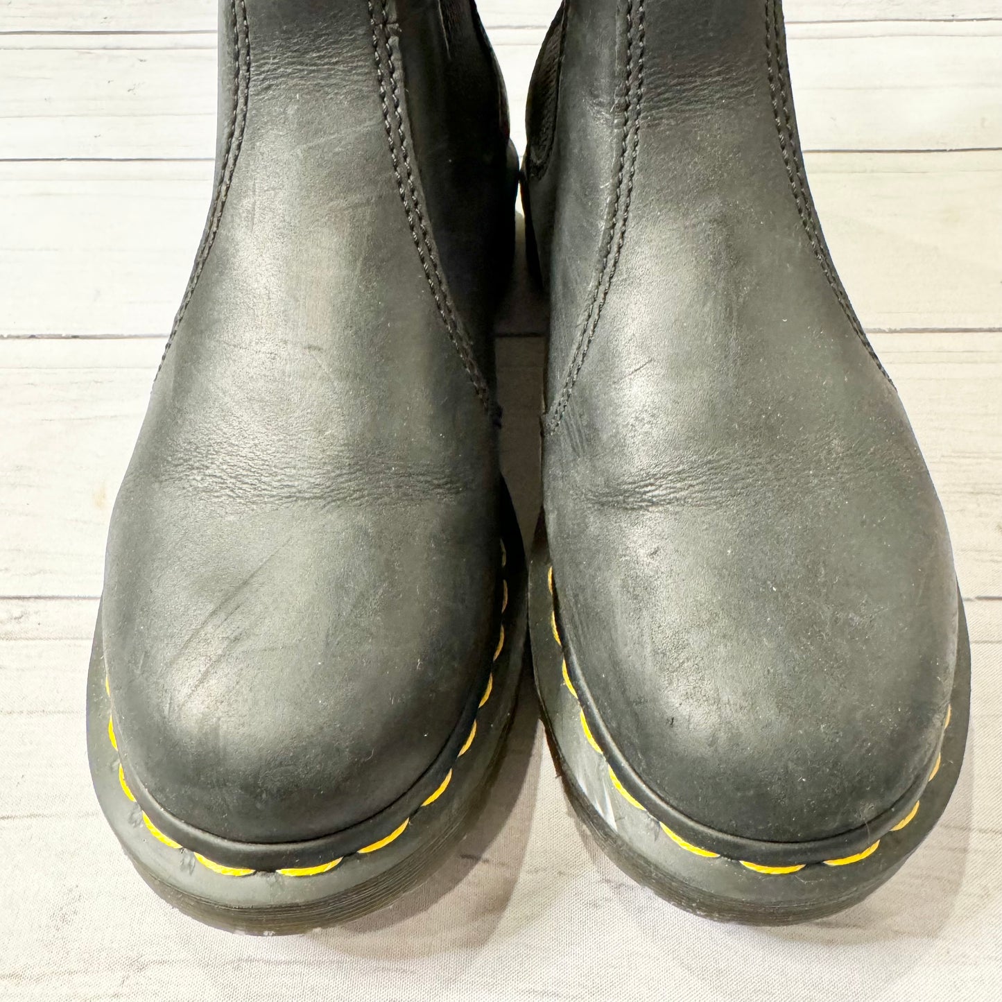 Boots Ankle Flats By Dr Martens  Size: 6