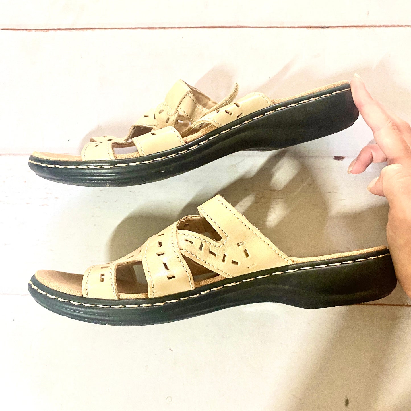 Sandals Flats By Clarks  Size: 8.5